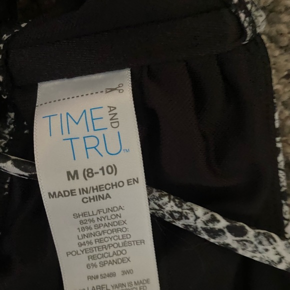 Medium bathing suit top - Picture 3 of 3